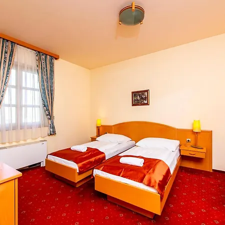 Gastland M0 Hotel & Conference Center-3